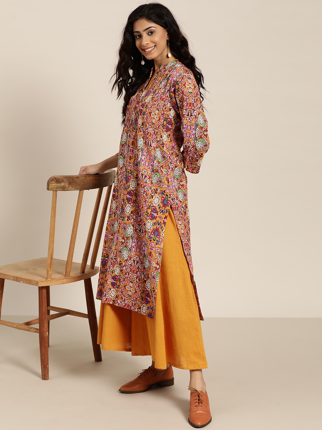 

Sangria Women Mustard Yellow & Pink Abstract Print Pure Cotton Kurta with Palazzos
