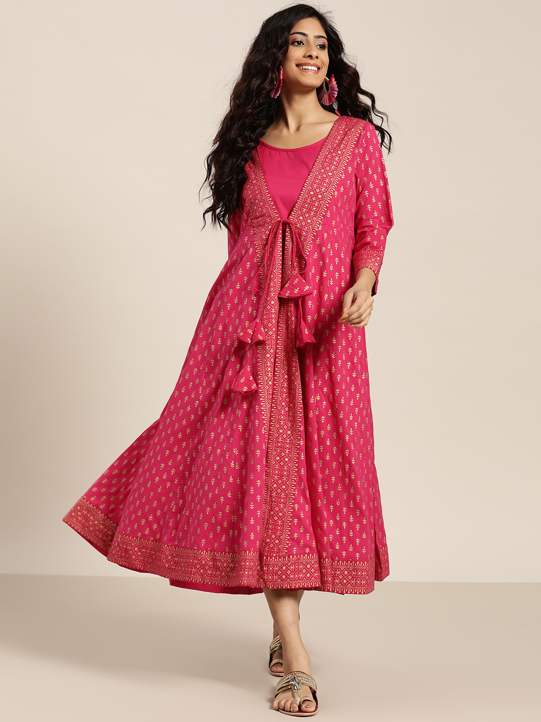 

Sangria Women Fuchsia Solid A-Line Dress With Ethnic Printed Jacket