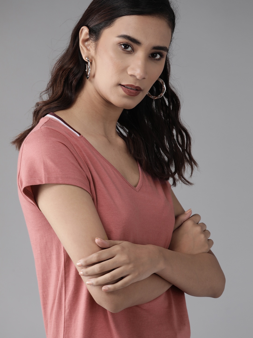 

The Roadster Lifestyle Co Women Dusty Pink Pure Cotton V-Neck Pure Cotton T-shirt
