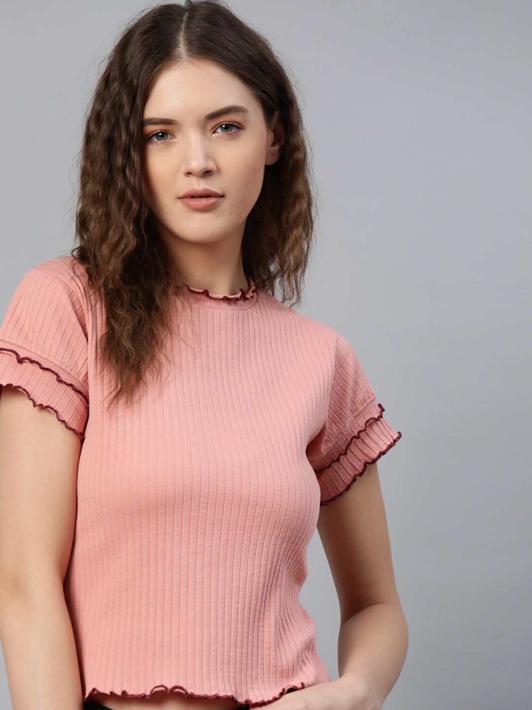 

The Roadster Lifestyle Co Women Pink Ribbed Layered Sleeves Cropped T-shirt