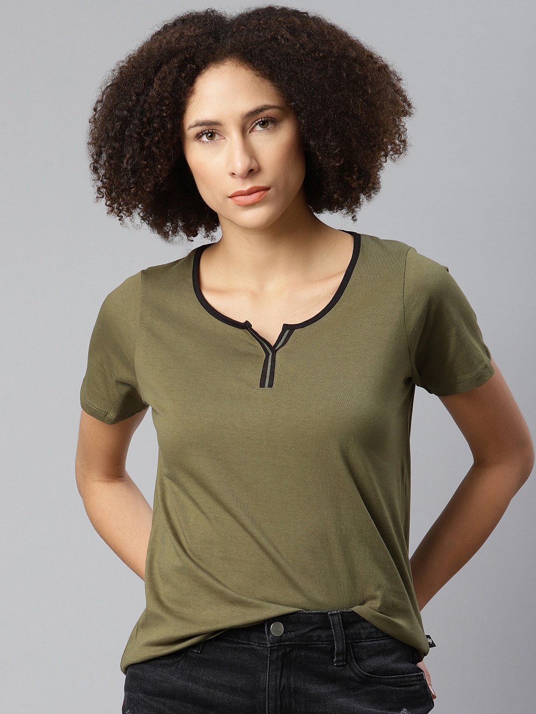 

The Roadster Lifestyle Co Women Olive Green Solid Pure Cotton Born to Roam T-shirt