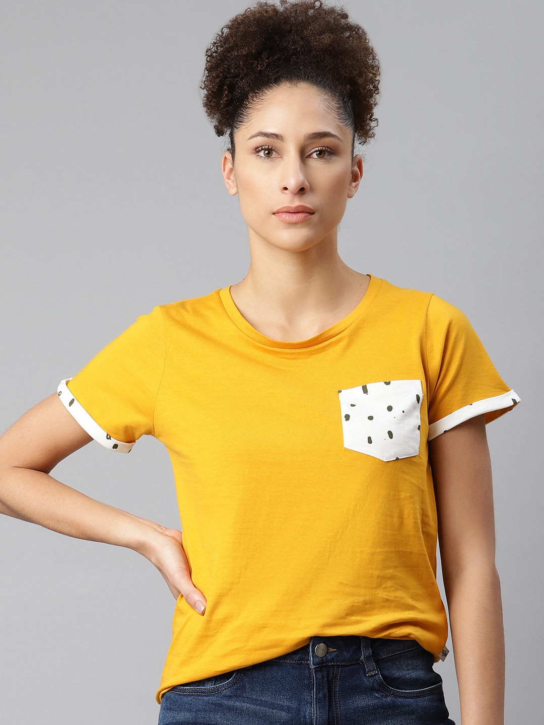 

The Roadster Lifestyle Co Women Mustard Yellow Cotton Pocket Detail T-shirt