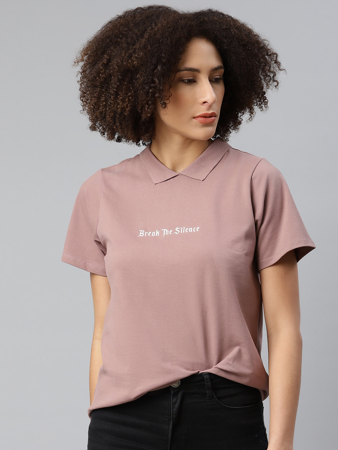 

The Roadster Lifestyle Co Women Mauve & White Solid Polo Collar T-shirt With Typographic Detail