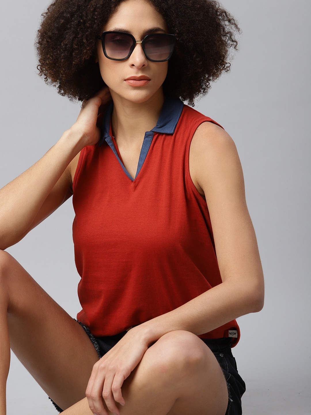 

The Roadster Lifestyle Co Women Red Cotton Solid Contrast Polo Collar Pure Cotton T-shirt