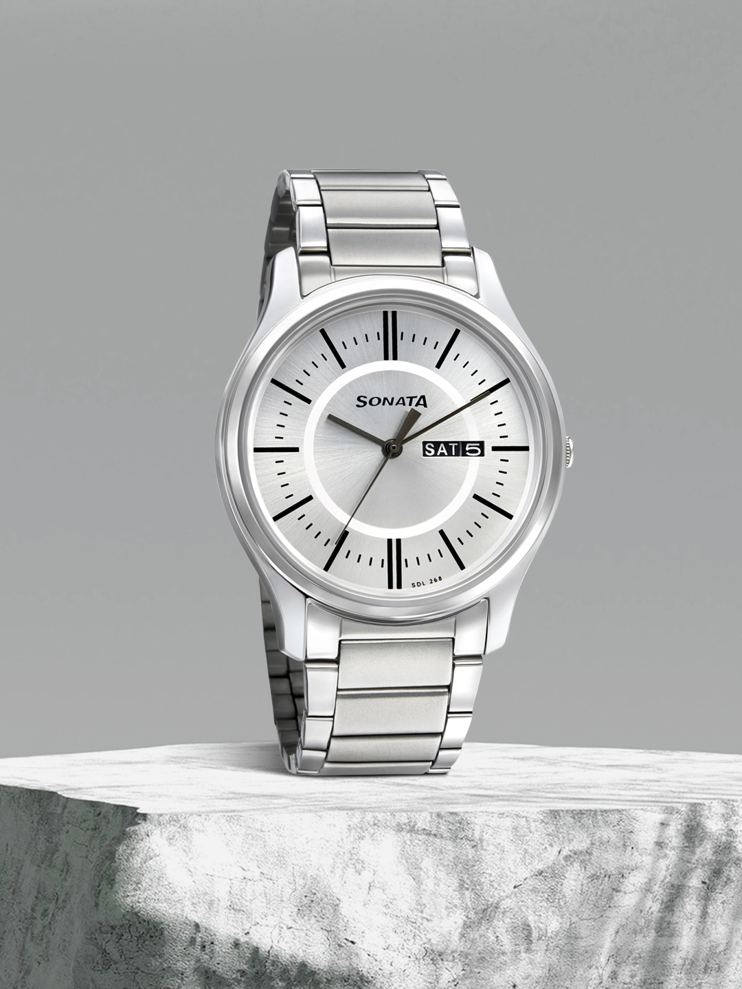 

Sonata Men White Analogue Watch 77082SM02W