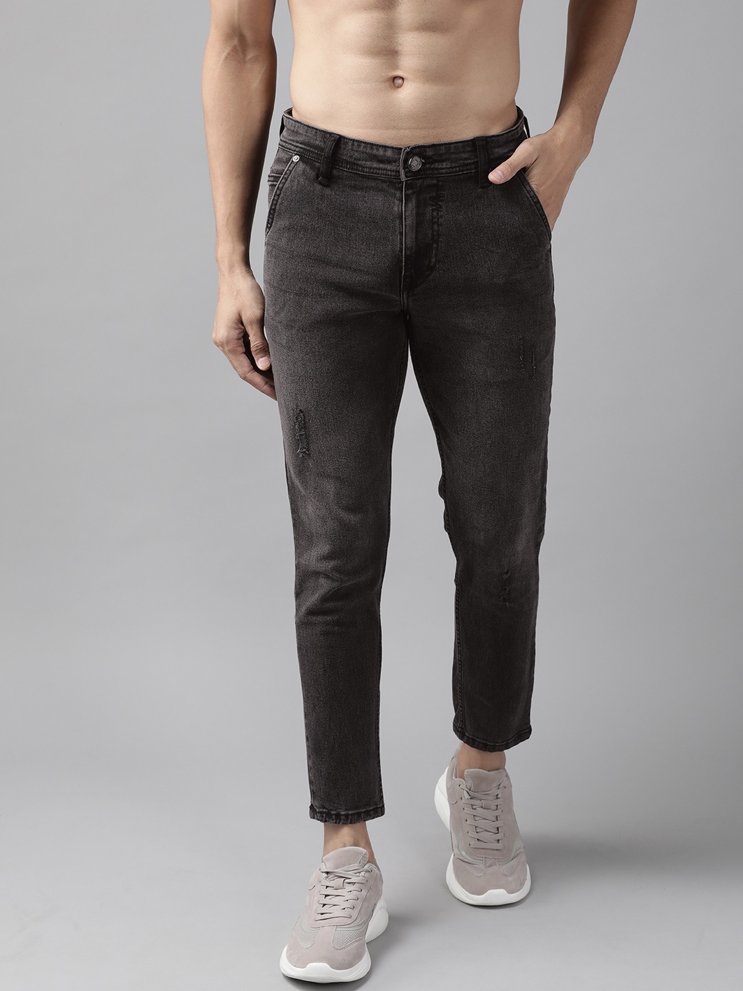 

The Roadster Lifestyle Co Men Charcoal Grey Low Distress Carrot Fit Stretchable Jeans