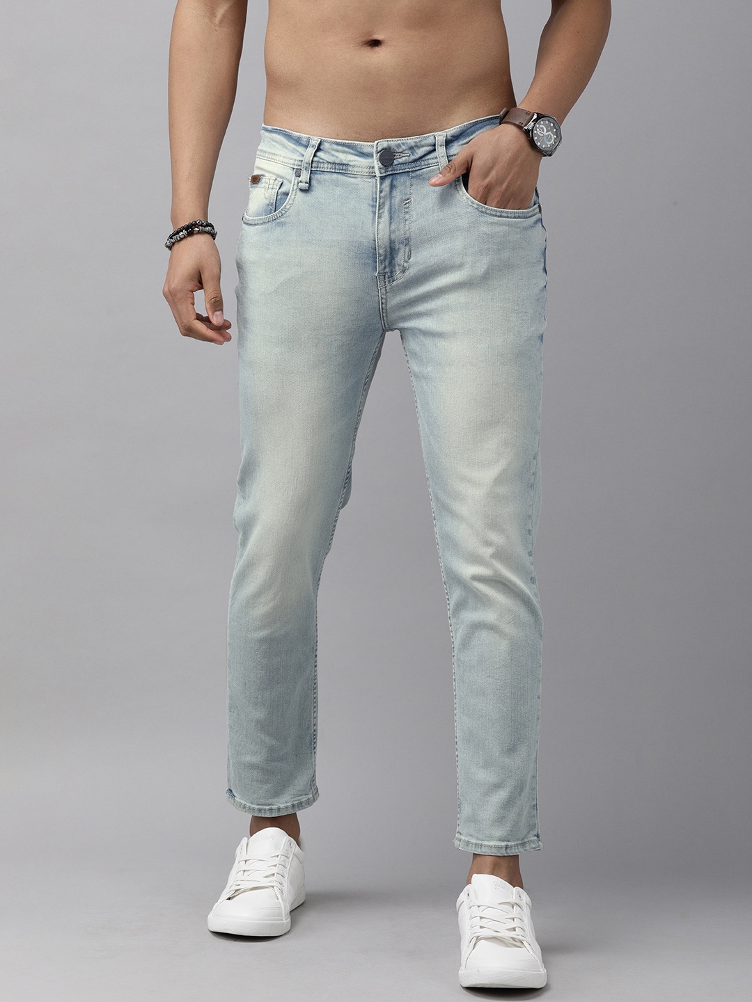 

The Roadster Lifestyle Co Men Blue Skinny Fit Light Fade Stretchable Jeans