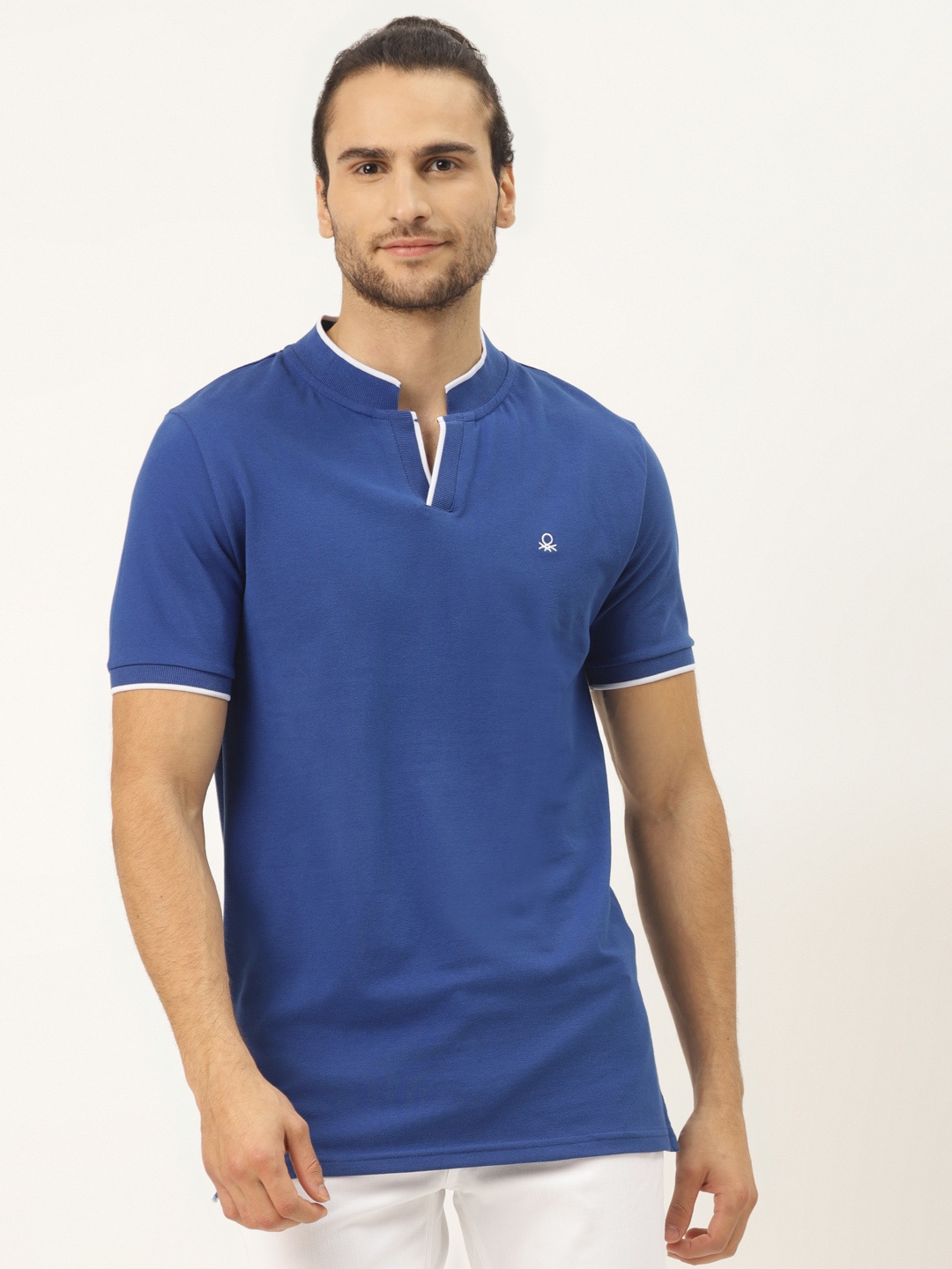

United Colors of Benetton Men Blue Solid Knitted Mandarin Collar T-shirt
