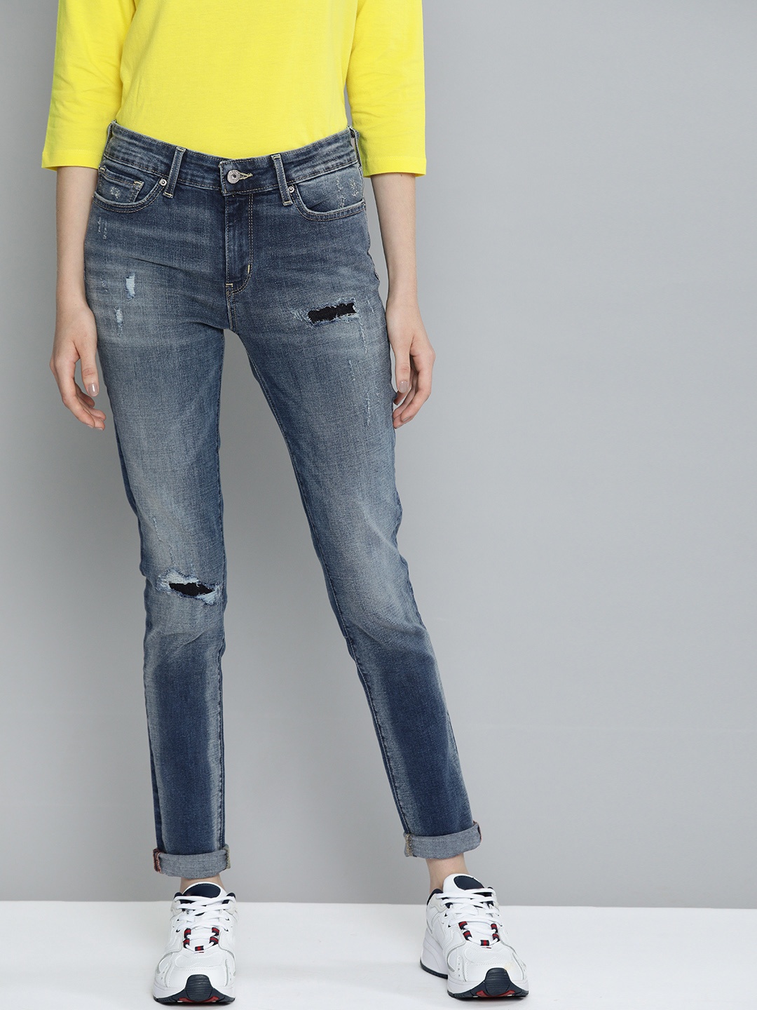 

Levis Women Blue 711 Skinny Fit High-Rise Slash Knee Heavy Fade Jeans