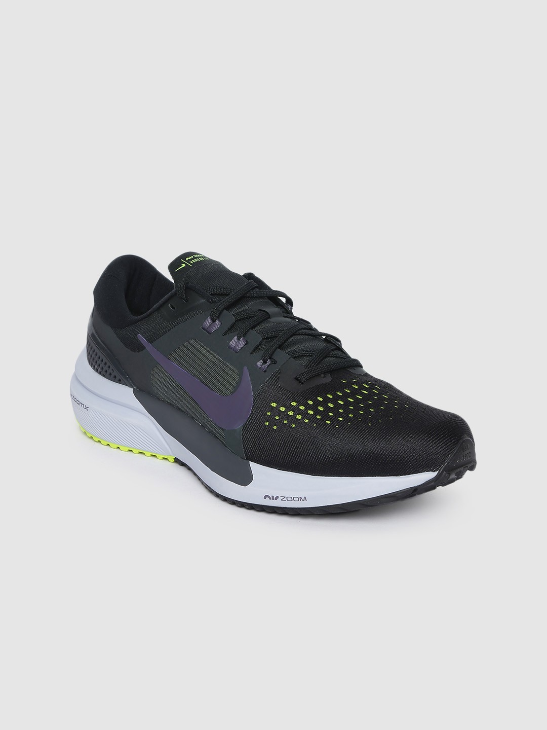 

Nike Women Black AIR ZOOM VOMERO 15 Running Shoes