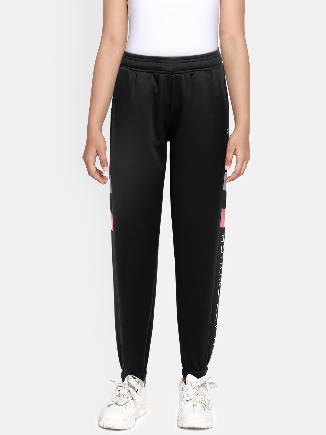 

HRX By Hrithik Roshan U-17 Girls Black Lavender & Confetti Colourblock Baggy Fit Lycra Rapid-Dry Antimicrobial Active Joggers