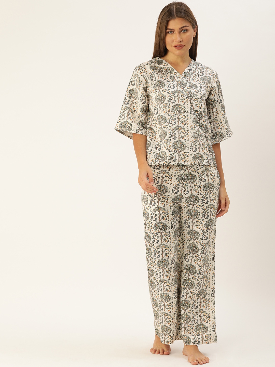 

Clt.s Women White & Green Printed Night suit