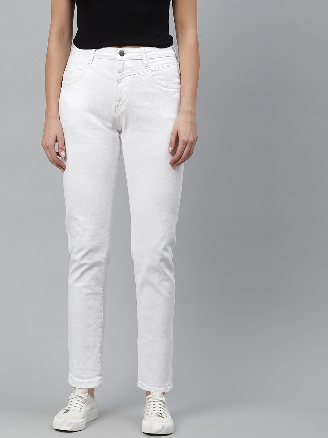 

Mast & Harbour Women White Boyfriend Fit Stretchable Jeans