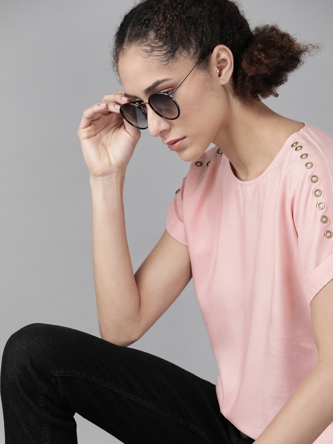 

The Roadster Lifestyle Co EcoVero Pink Extended Sleeves Top