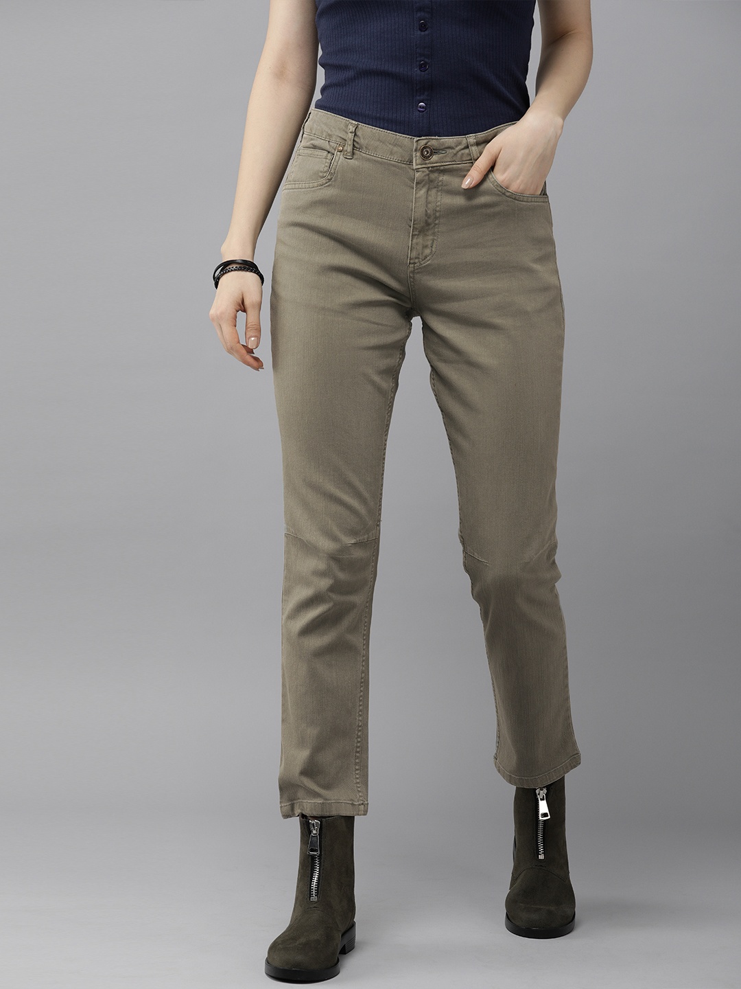 

The Roadster Lifestyle Co Women Olive Green Slim Fit High-Rise Pleated Trousers
