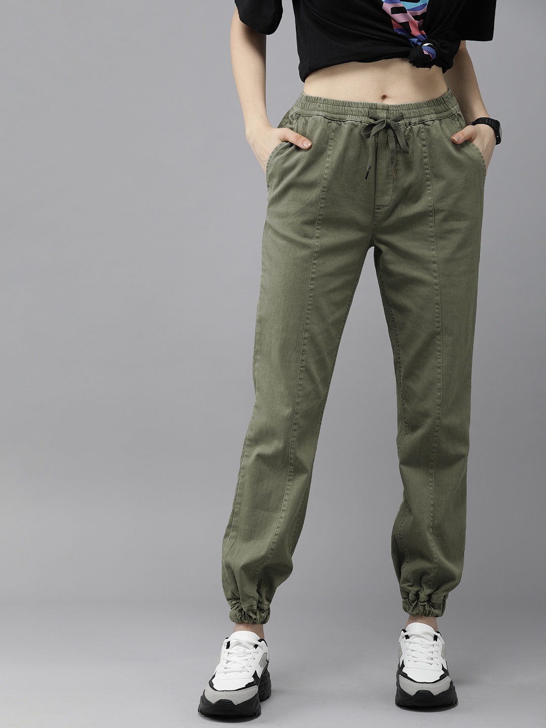 

The Roadster Lifestyle Co Women Olive Green Washed Pleated Joggers
