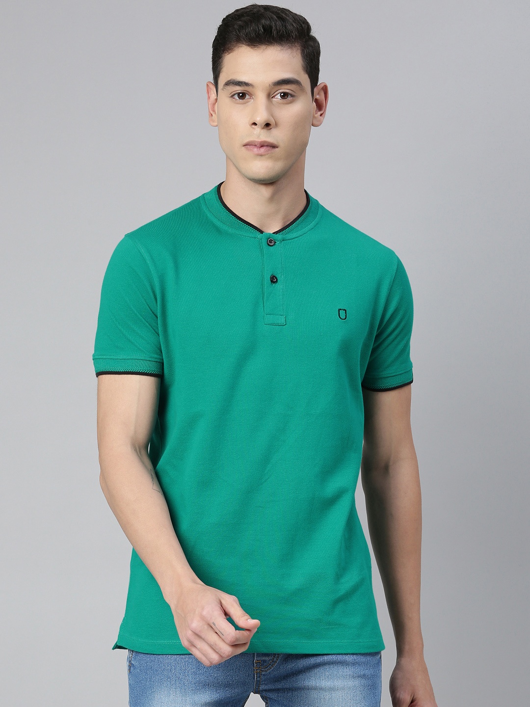 

Urbano Fashion Men Teal Solid Henley Neck Pure Cotton T-shirt