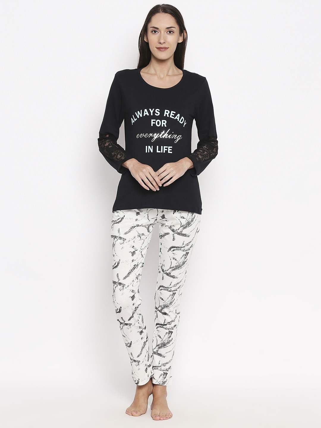 

XIN Women Black & White Printed Night Suit