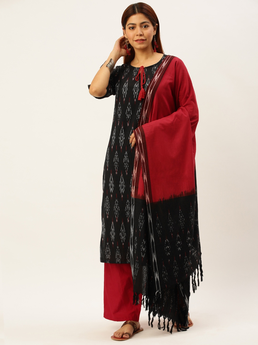 

FLAVIDO Women Black & Maroon Ikat Handloom Kurta with Palazzos & Dupatta