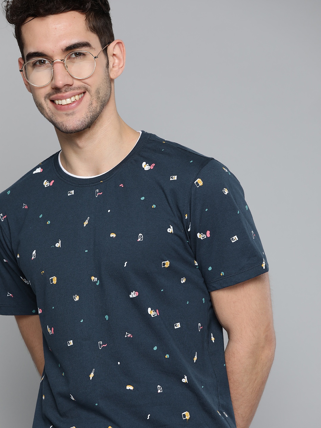 

Mast & Harbour Men Navy Blue Pure Cotton Conversational Printed T-shirt