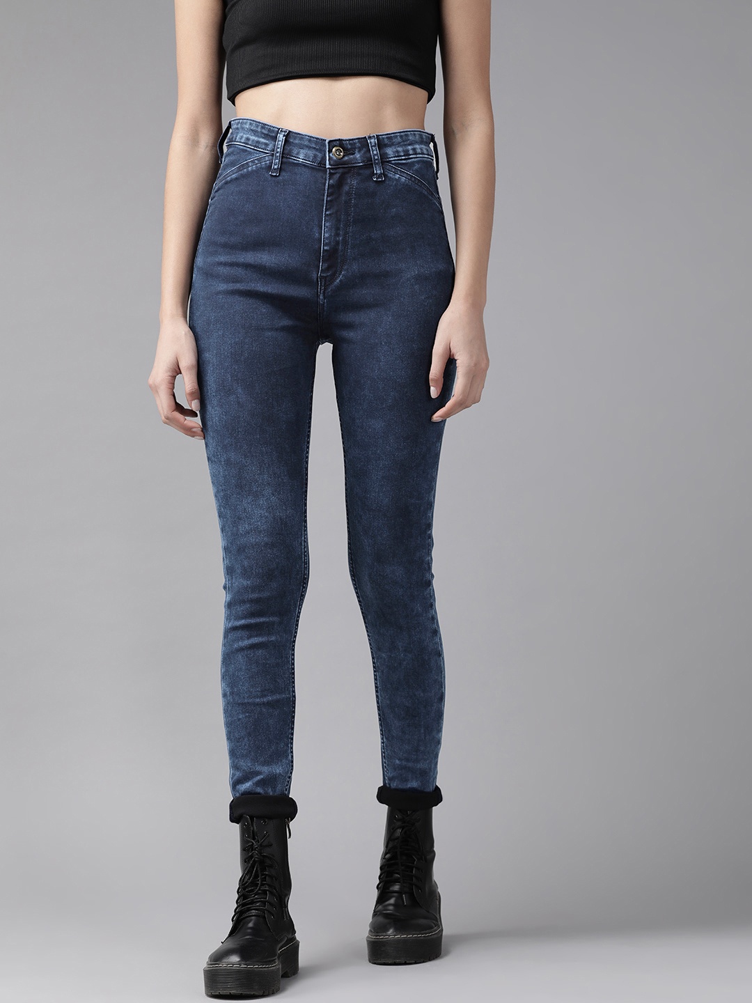 

The Roadster Lifestyle Co Women Navy Blue Washed Knitted Denim Jeggings