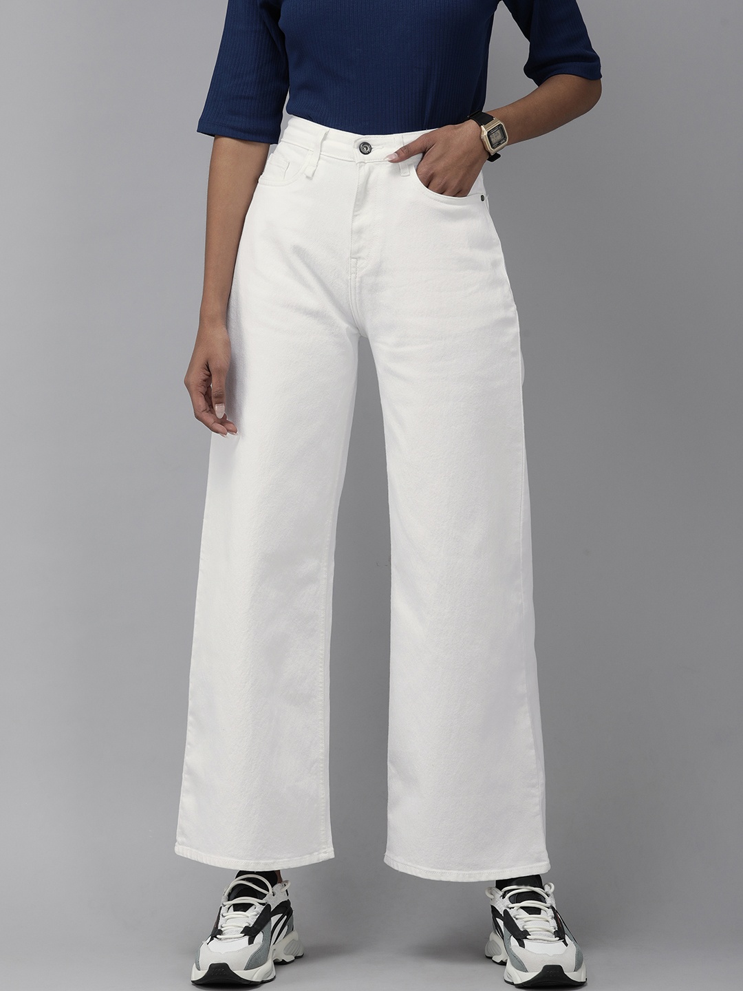 

The Roadster Lifestyle Co Women White Wide Leg High-Rise Stretchable Jeans