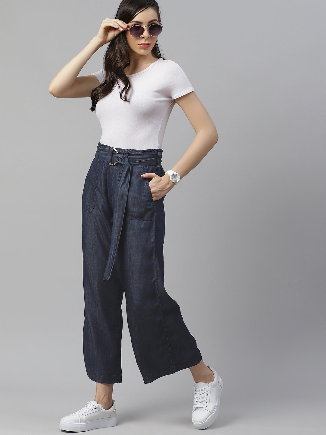 

The Roadster Lifestyle Co Women Navy Blue Pure Cotton Wide Leg Stretchable Jeans