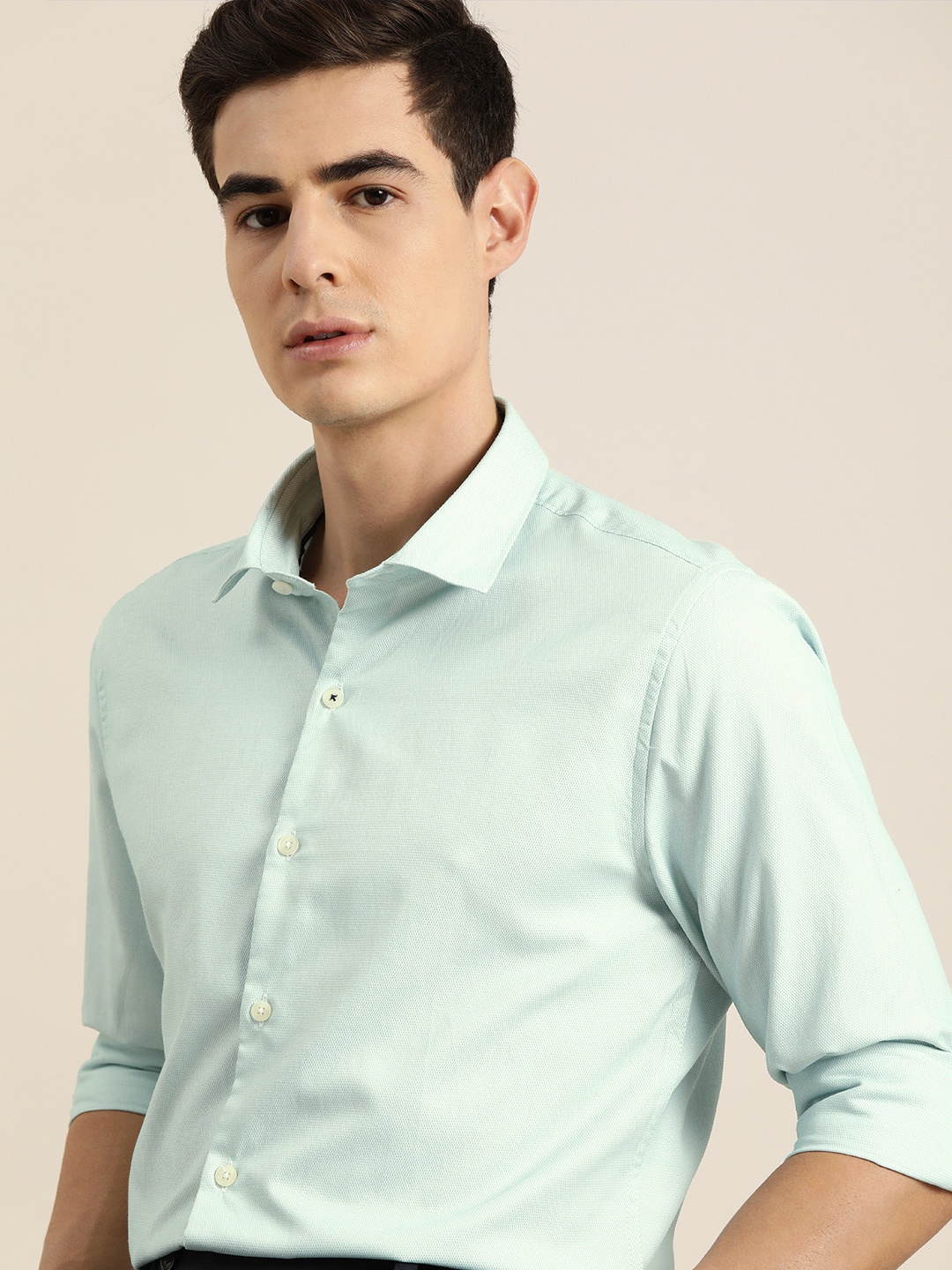 

INVICTUS Men Easy Care Blue Self Design Formal Shirt