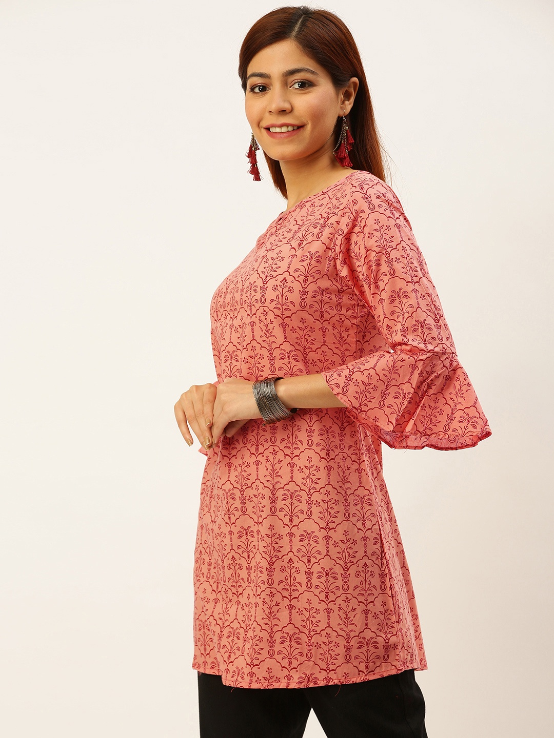 

FLAVIDO Women's Pink and Maroon Printed Kurti