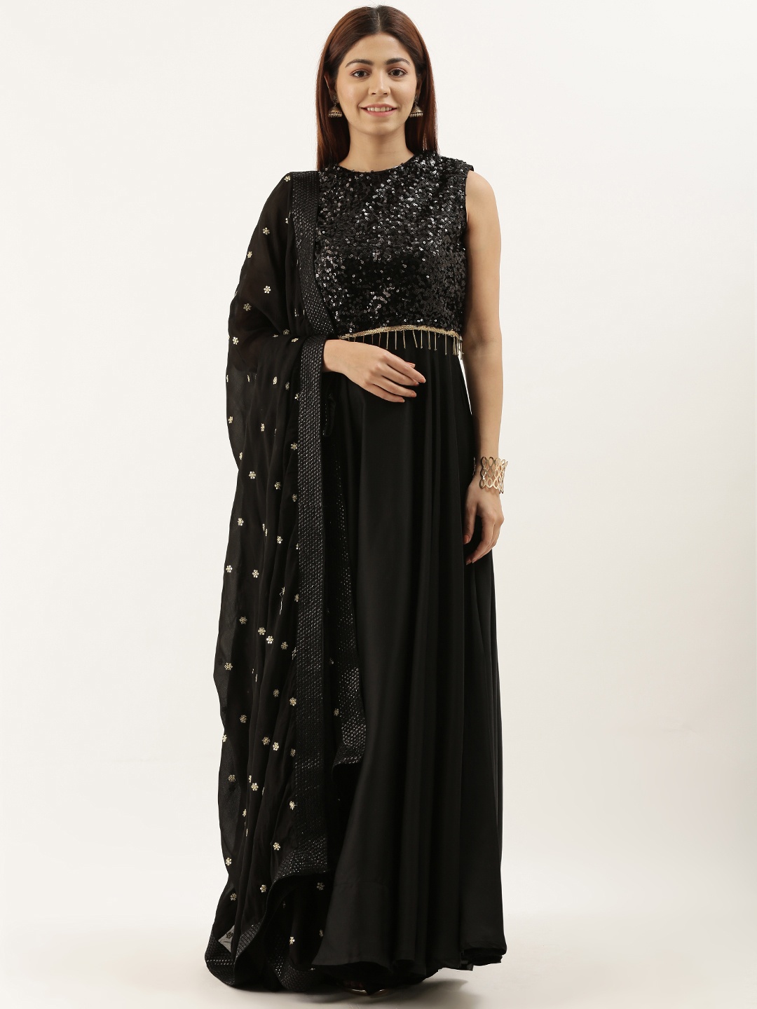 

Ethnovog Women Black Solid Kurta with Churidar Dupatta