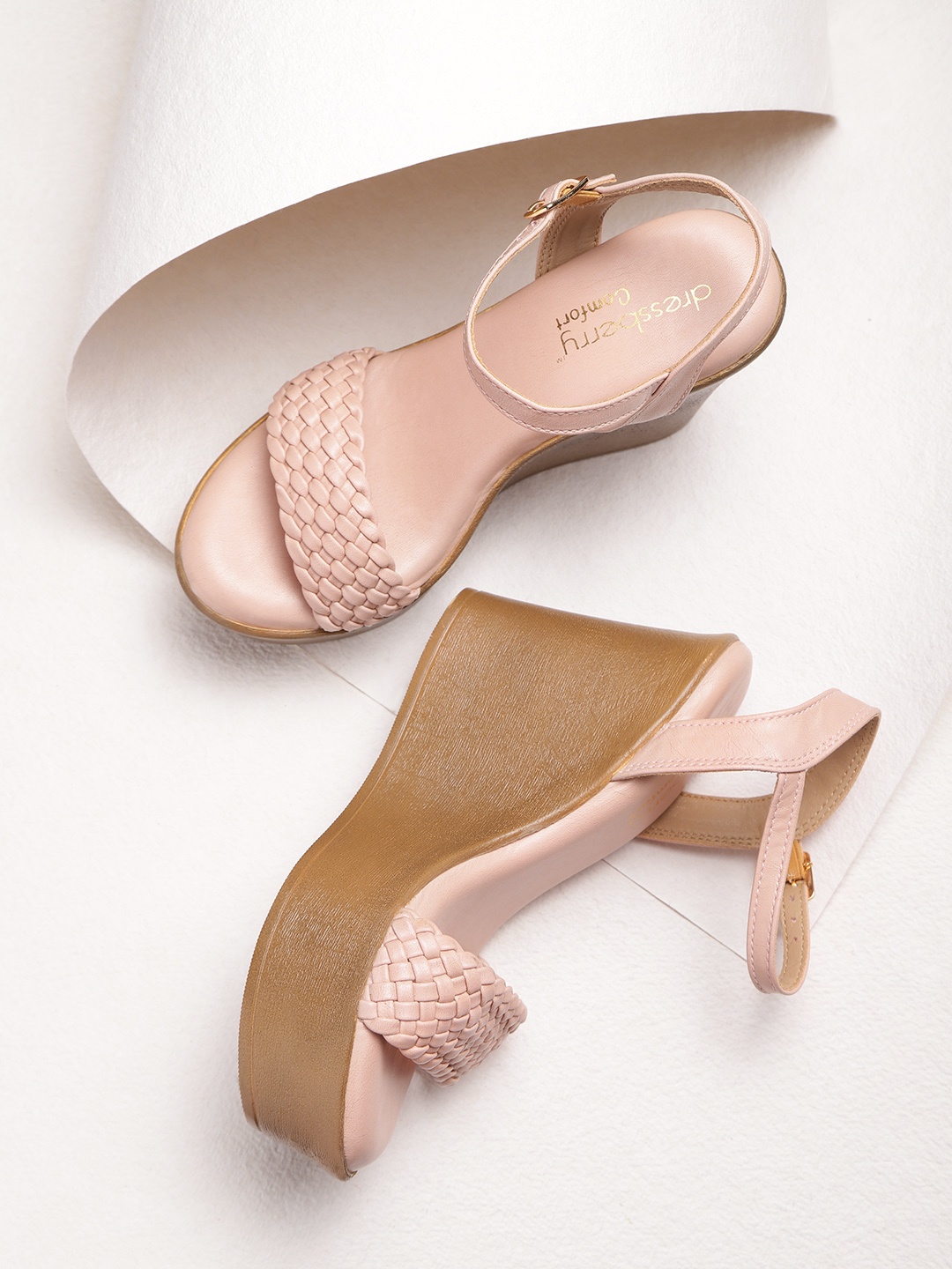 

DressBerry Women Nude-Coloured Basketweave Textured Comfort Wedges