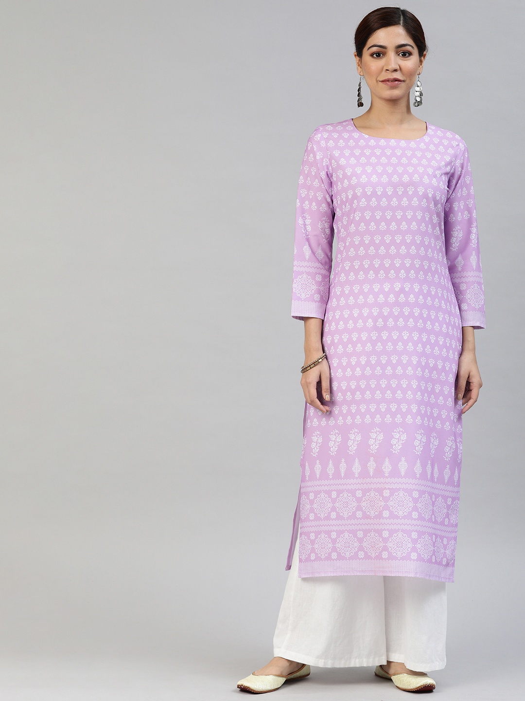 

AHIKA Women Lavender & White Floral Printed Straight Kurta