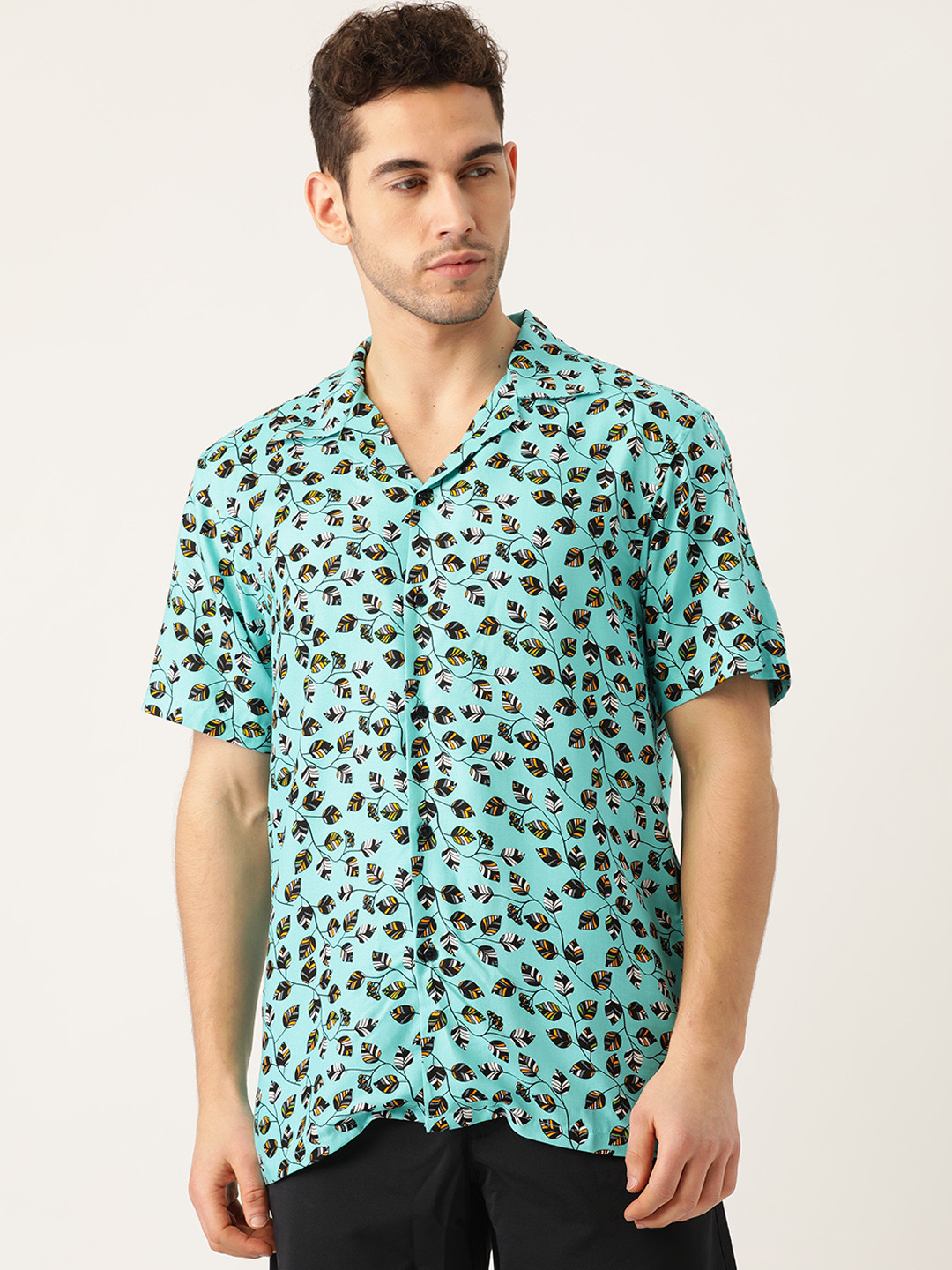 

Hancock Men Blue & Black Regular Relaxed Fit Leaf Printed Casual Shirt