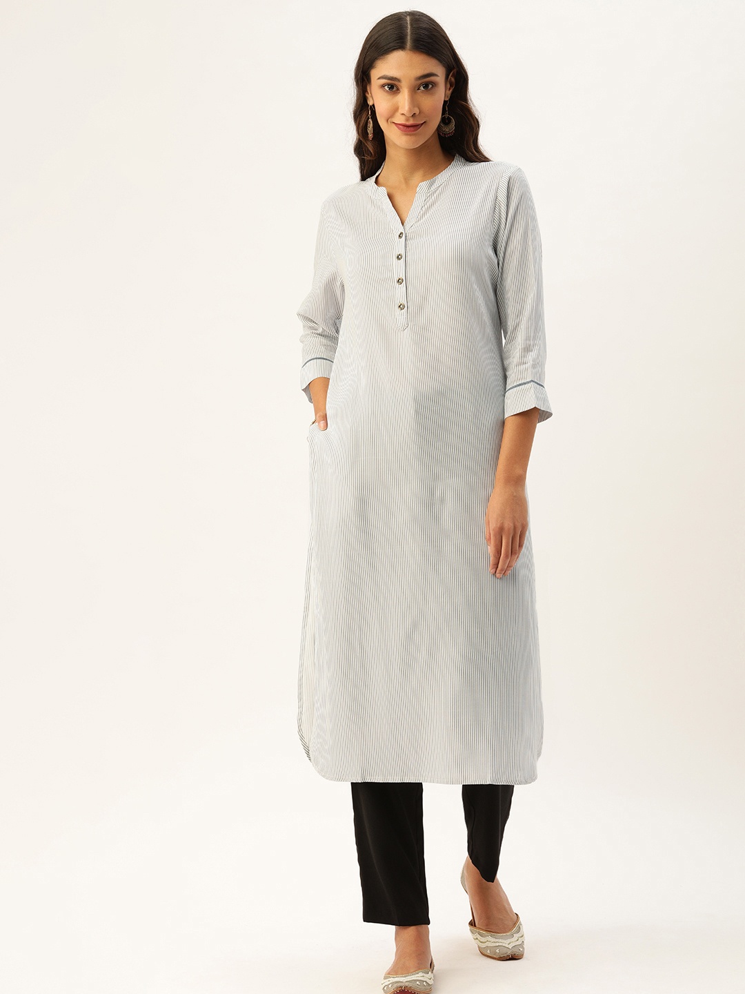 

AMUKTI Women White & Grey Striped Straight Kurta