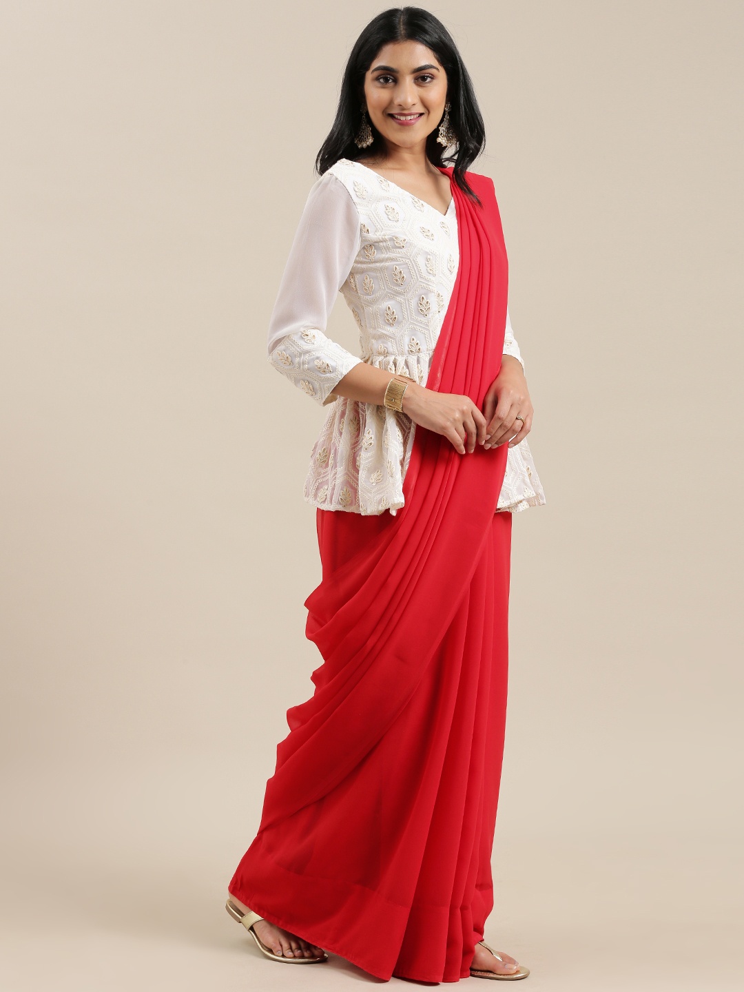 

Ethnovog Saree With Stitched Blouse, Red