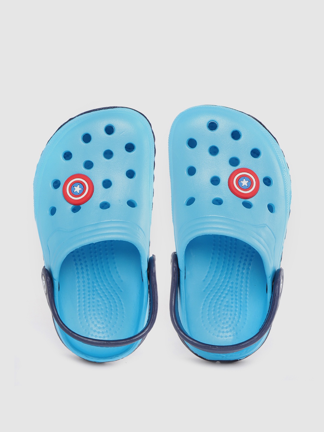 

toothless Boys Blue Cut-Work Marvel Avengers Captain America Shield Applique Clogs
