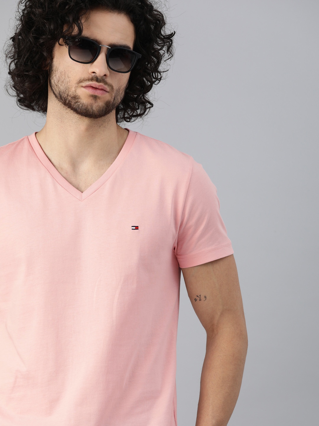 

Tommy Hilfiger Men Pink Solid V-Neck Pure Cotton T-shirt