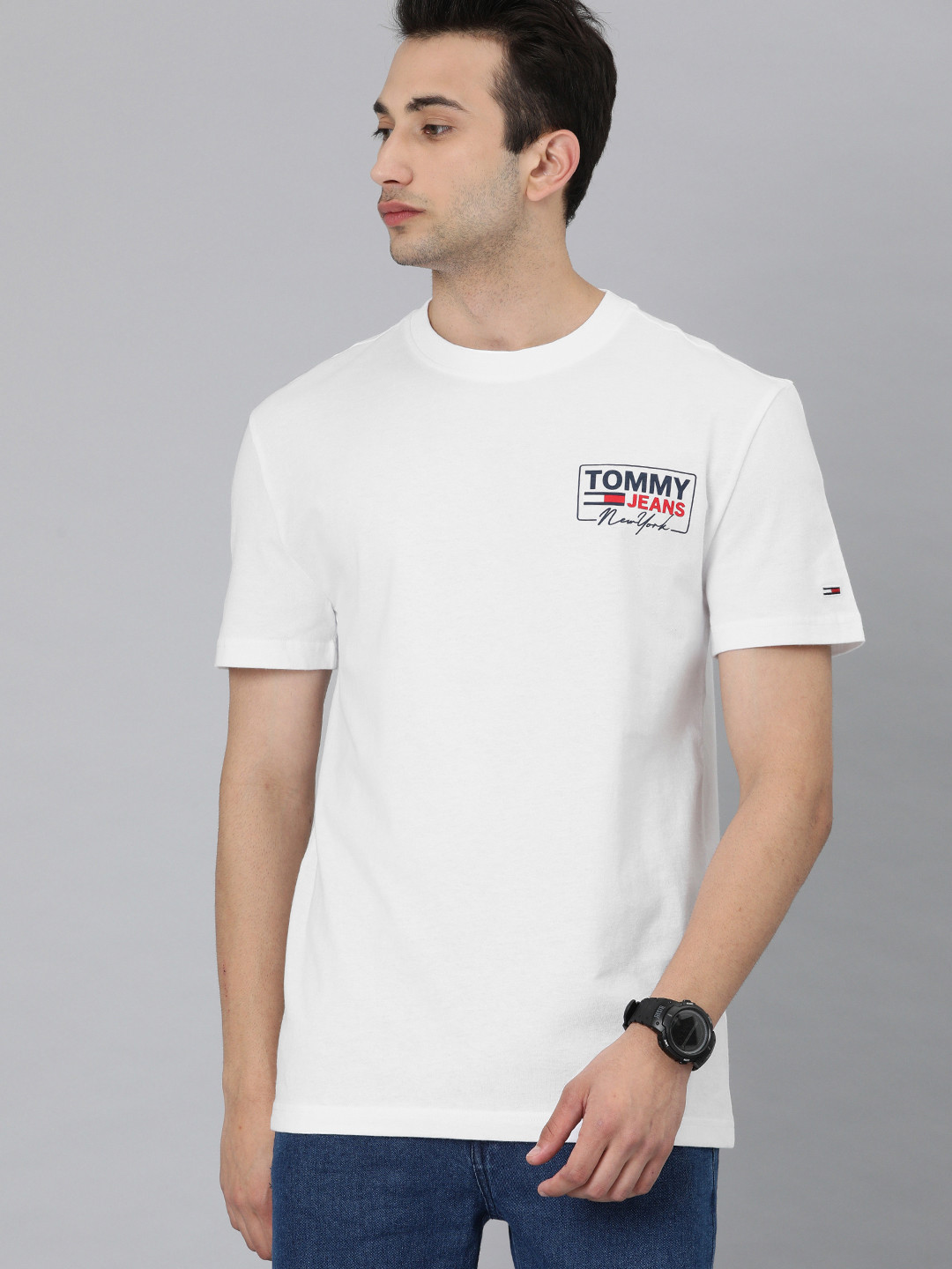 

Tommy Hilfiger Men White Brand Logo Round Neck Sustainable Organic Cotton T-shirt