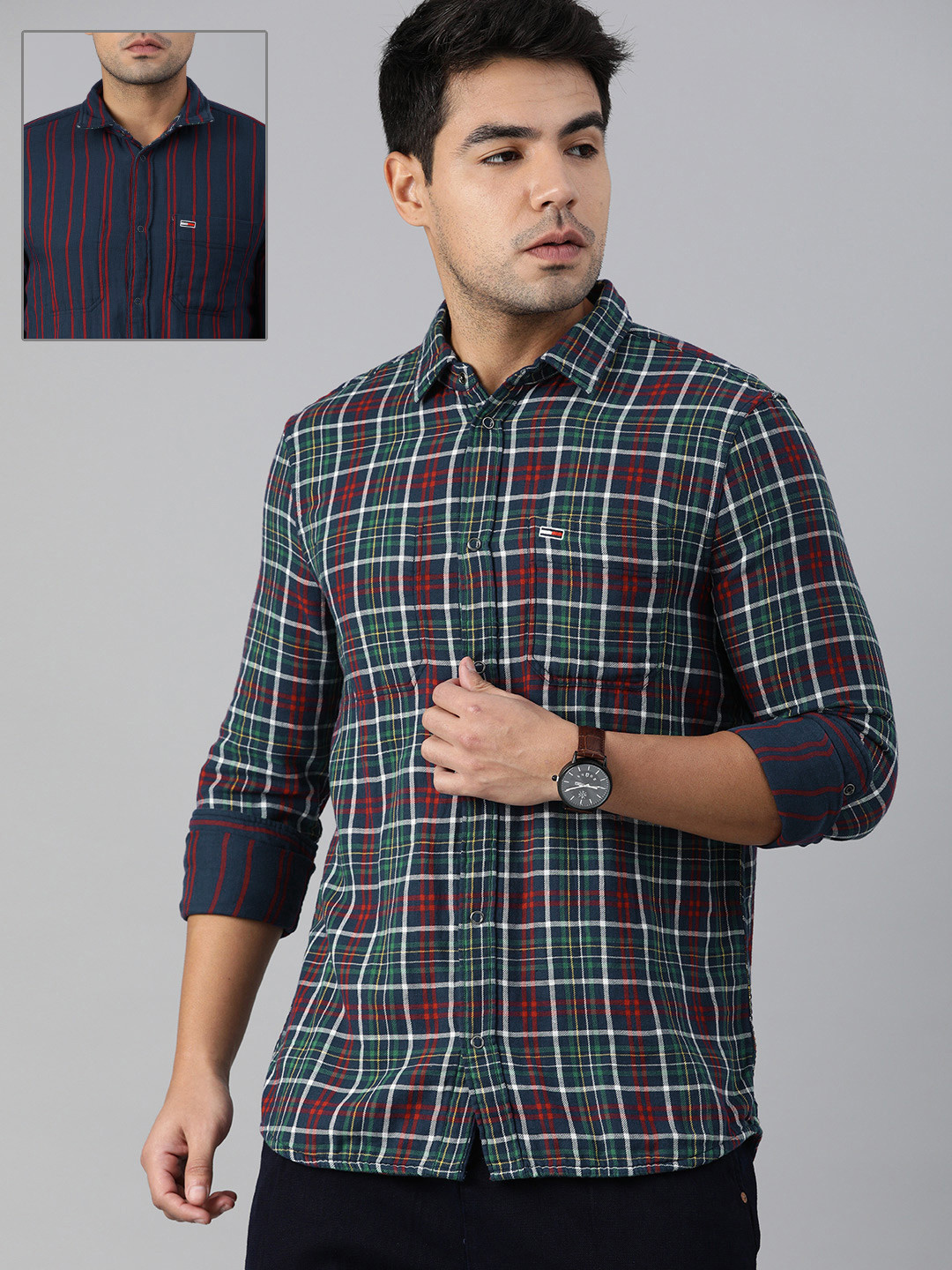 

Tommy Hilfiger Men Red & Navy Blue Regular Fit TJM Reversible Checked Casual Shirt