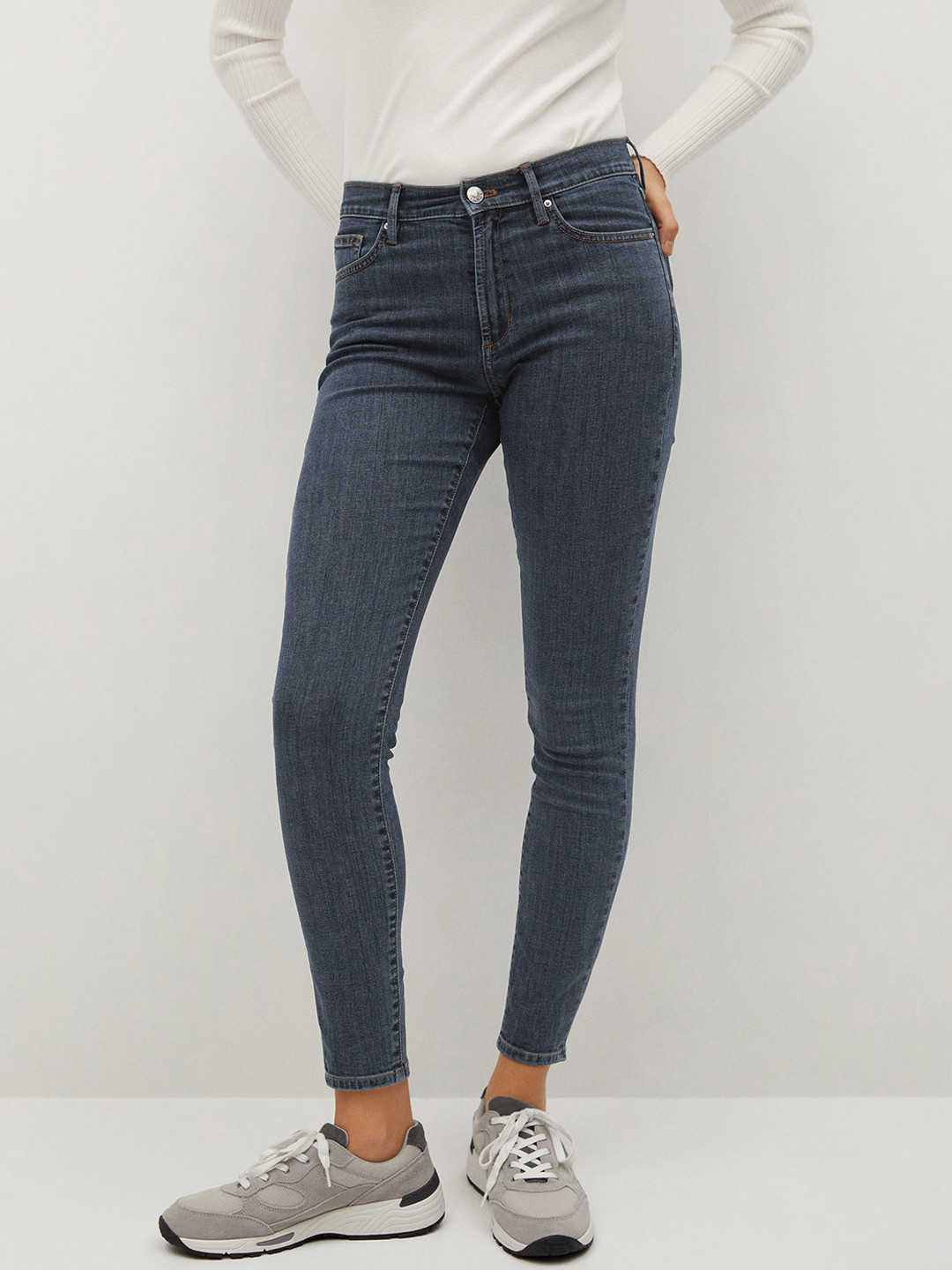 

MANGO Women Navy Blue Sustainable Cotton & Ecowash Skinny Fit Mid-Rise Clean Look Jeans