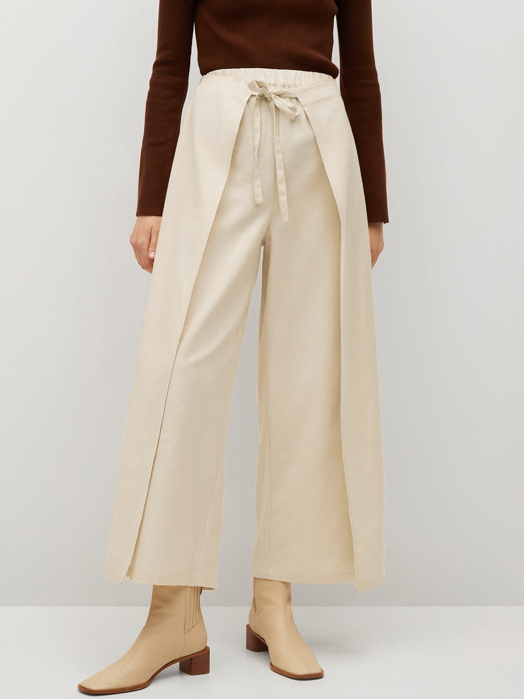 

MANGO Women Off-White Sustainable Regular Fit Solid Layered Parallel Cropped Trousers