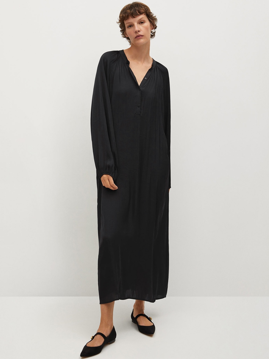 

MANGO Women Black Solid Flowy Maxi Dress