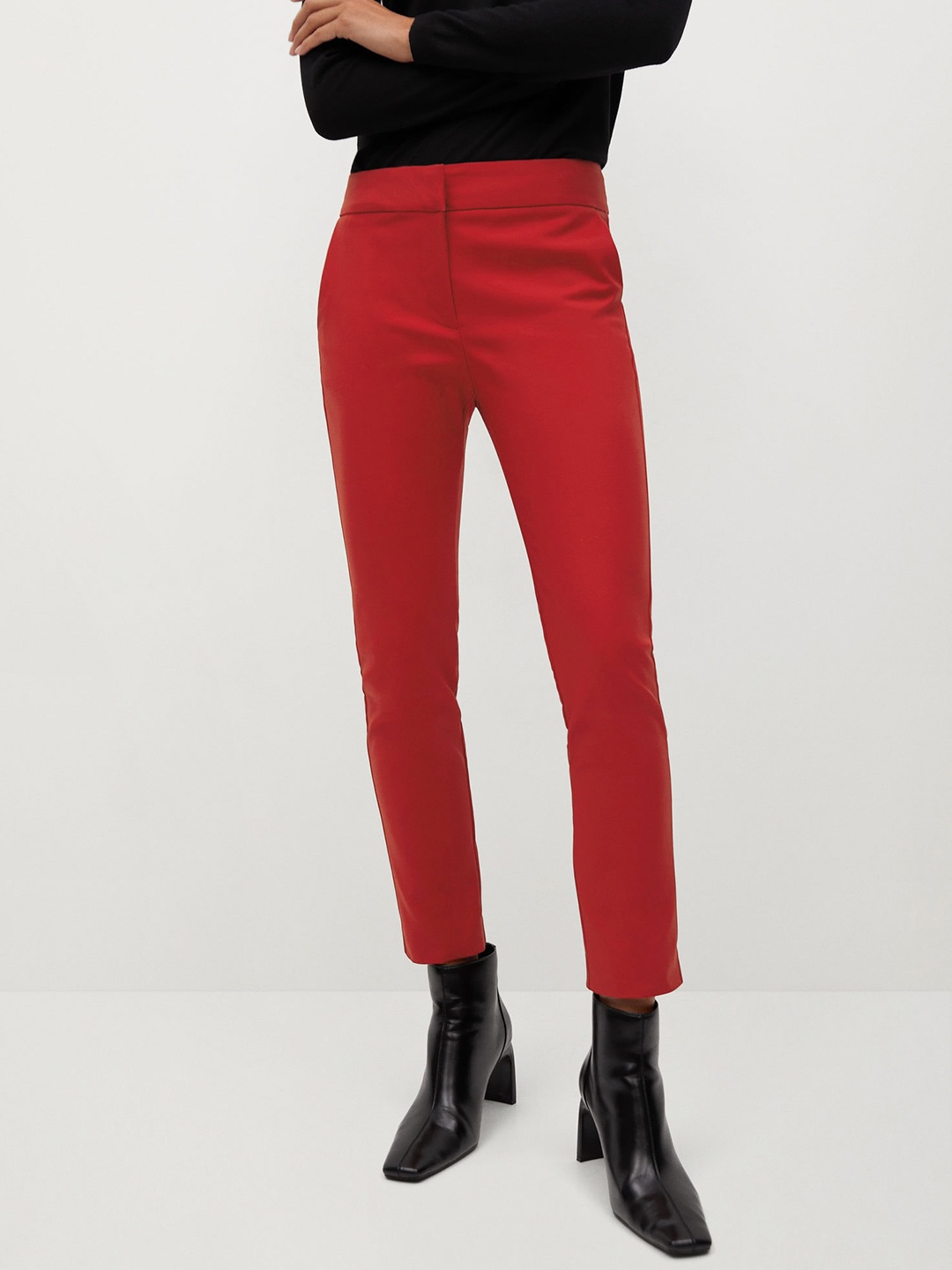 

MANGO Women Red Slim Fit RegularSolid Cropped Regular Trousers