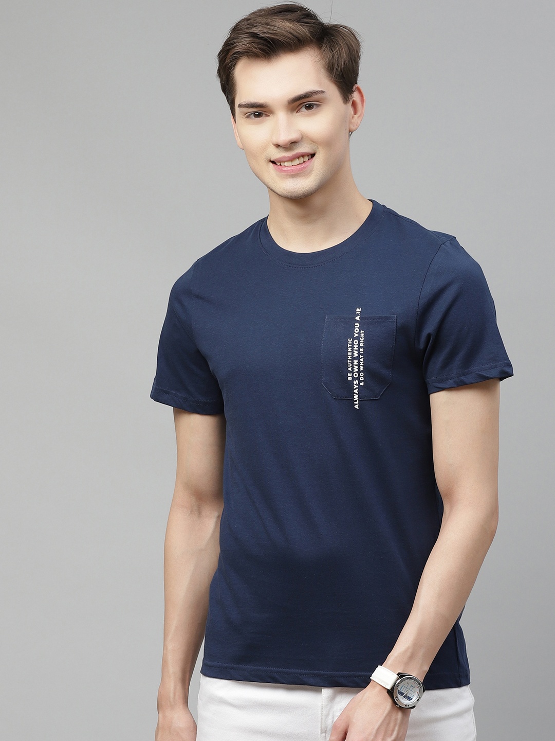 

Mast Harbour Men Navy Blue Solid Pure Cotton T-shirt