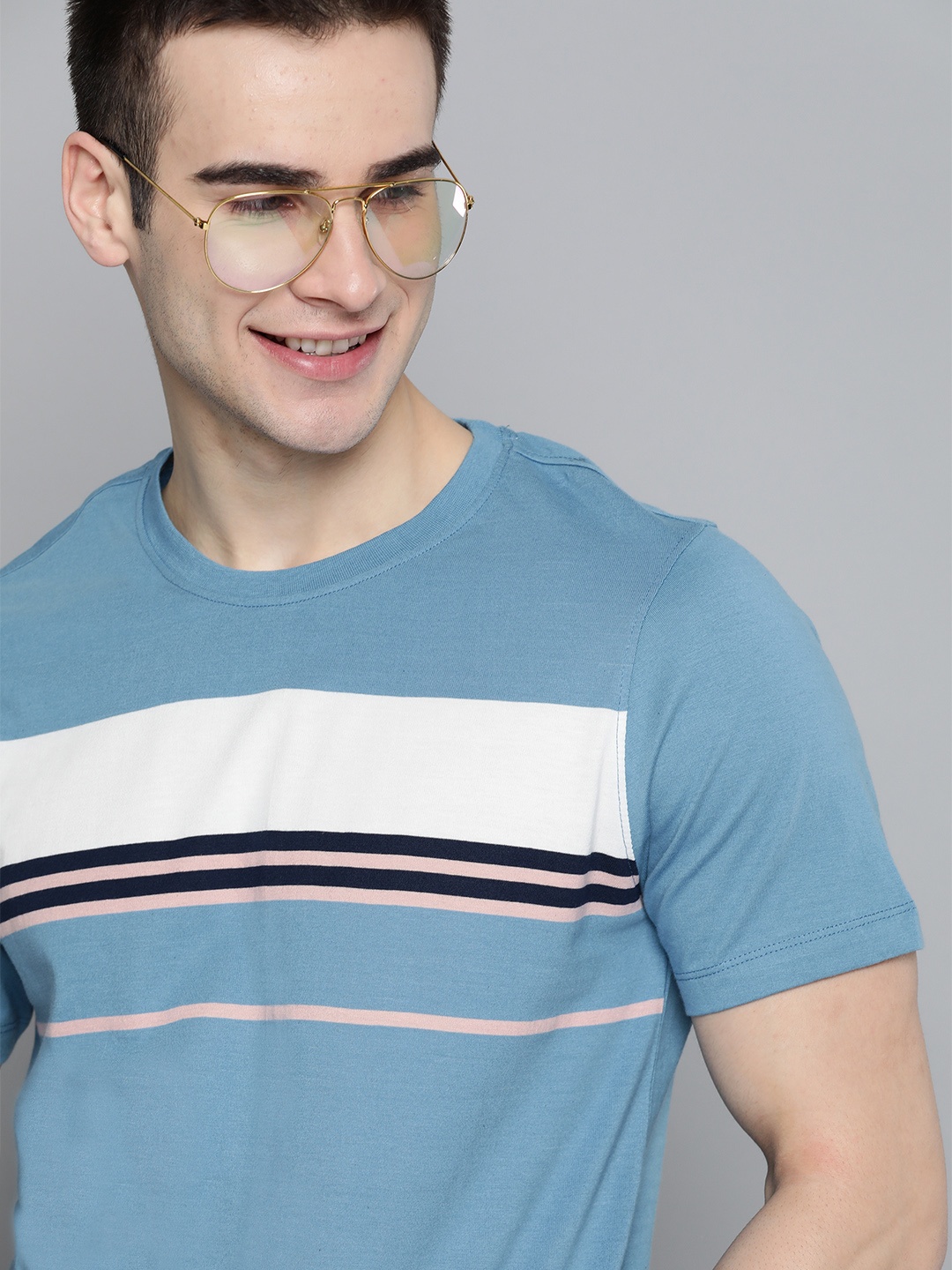 

Mast Harbour Men Blue White Striped Round Neck Cotton Pure Cotton T-shirt