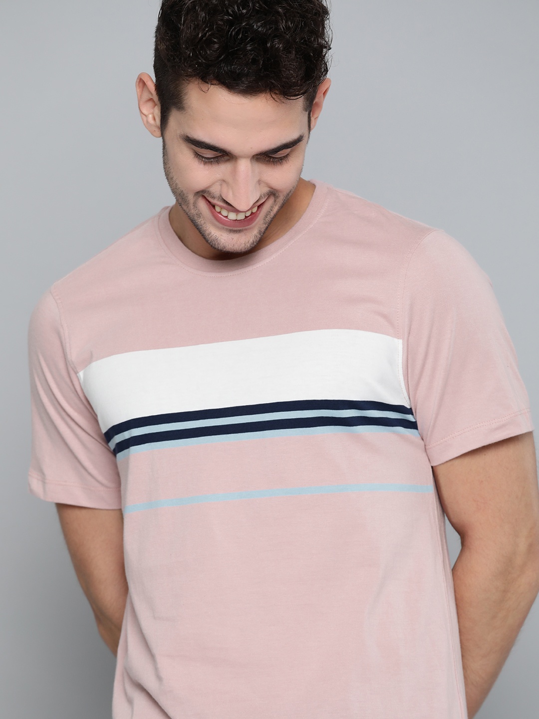 

Mast Harbour Men Dusty Pink White Pure Cotton Striped Pure Cotton T-shirt