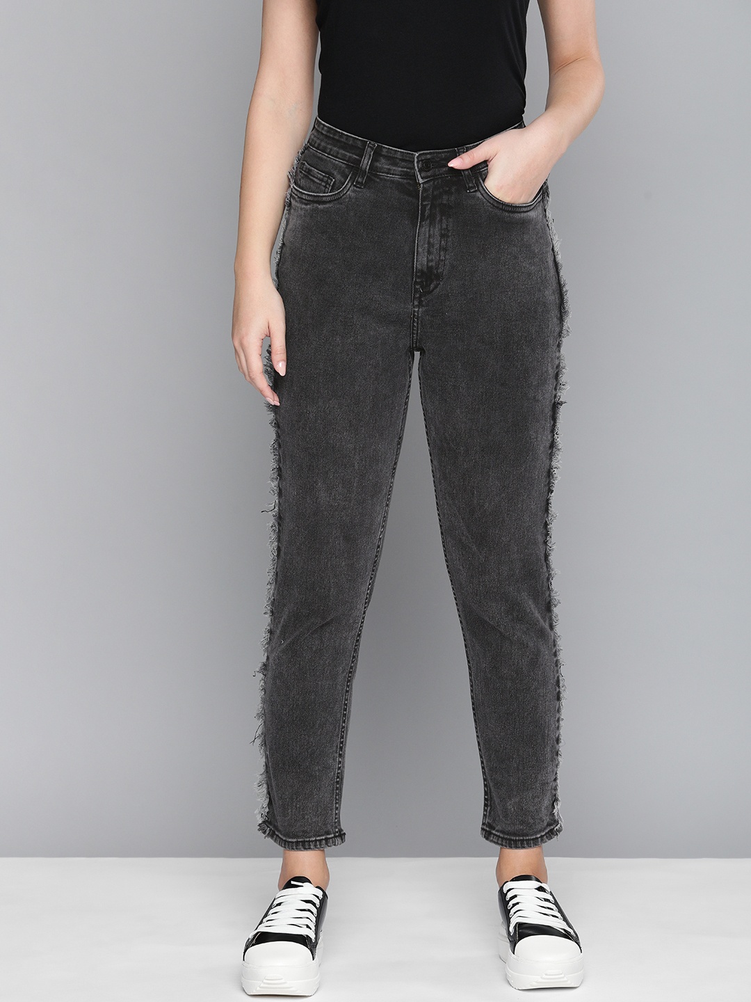 

Harvard Women Black Boyfriend Fit Mid-Rise Clean Look Stretchable Jeans
