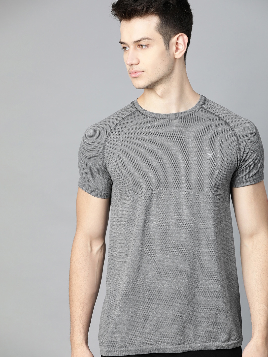 

HRX By Hrithik Roshan Men Anthra Melange Solid Seamless Melange Rapid-Dry Yoga Tshirt, Grey melange