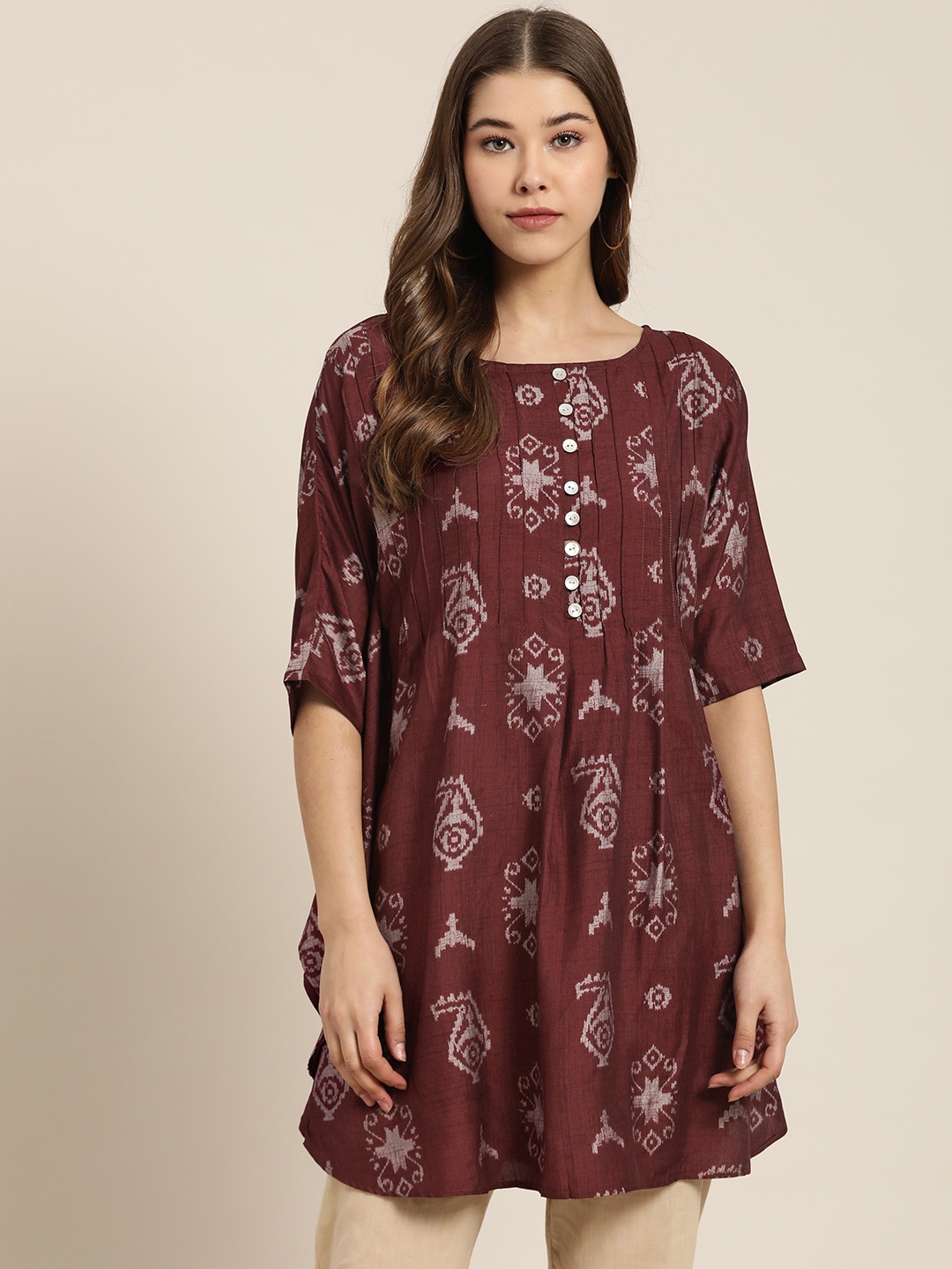 

Sangria Women Burgundy & Grey Ikat Printed Kaftan Kurta With Pleats