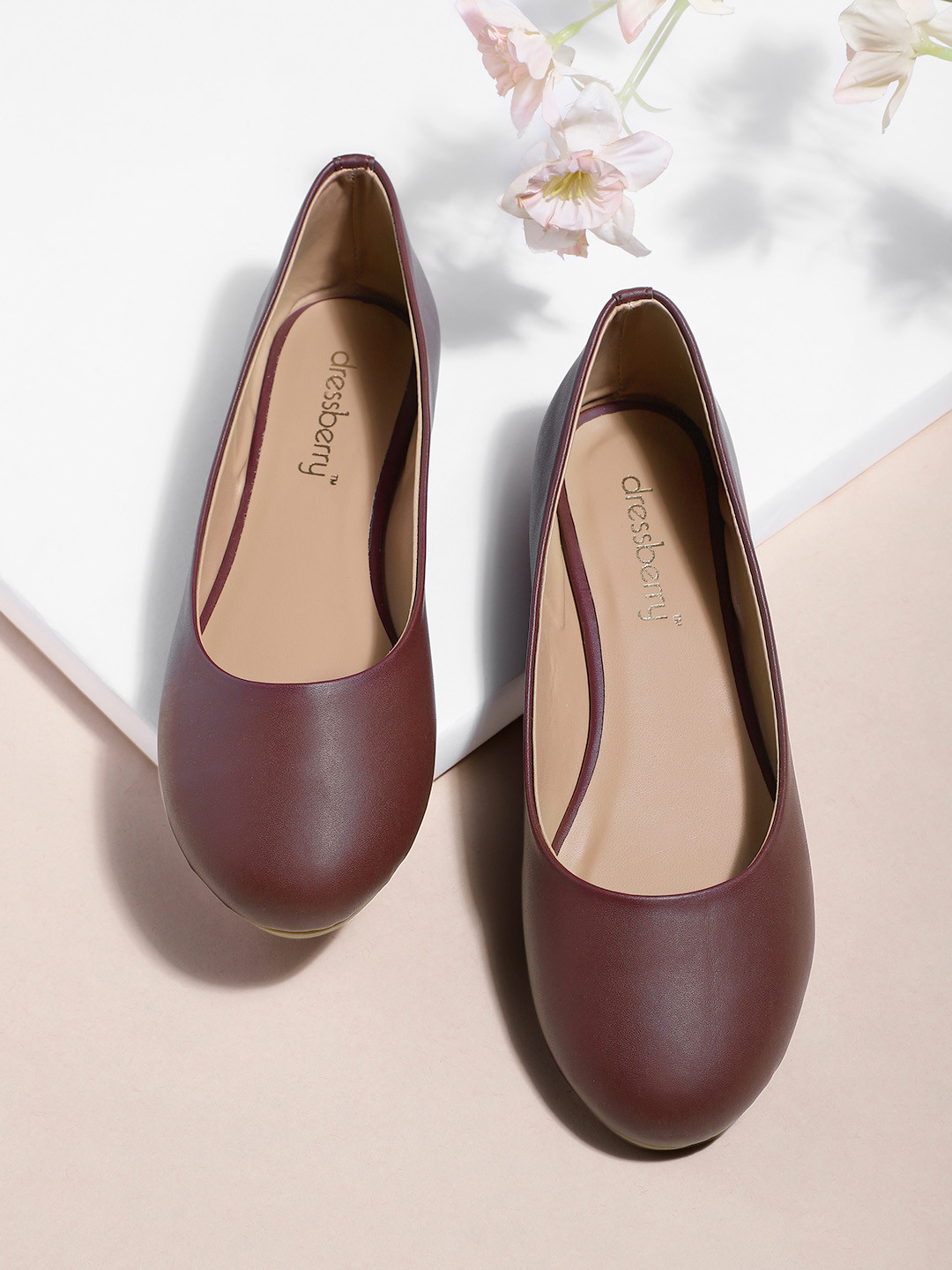 

DressBerry Women Burgundy Solid Ballerinas